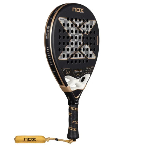 RAQUETTE DE PADEL NOX - 2026 AT10 GENIUS 18K ALUM XTREM PAR AGUSTIN TAPIA