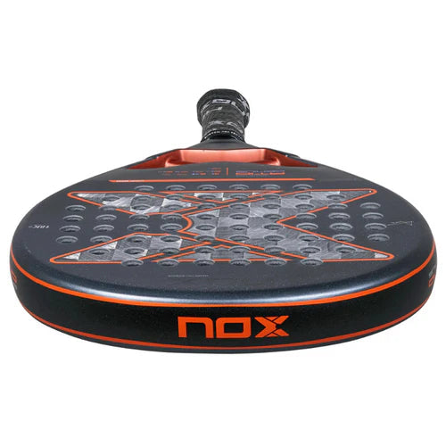 RAQUETTE DE PADEL NOX 2025 - AT10 Genius 18K par Agustín TAPIA Nox