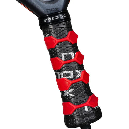 RAQUETTE DE PADEL NOX 2025 - AT10 Genius 18K par Agustín TAPIA Nox