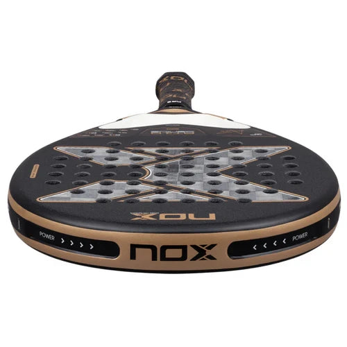 RAQUETTE DE PADEL NOX - 2026 AT10 GENIUS 18K ALUM XTREM PAR AGUSTIN TAPIA